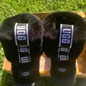 Ugg Fur Boots & LV Uggs 💕